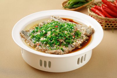 泡蒸鳝鱼